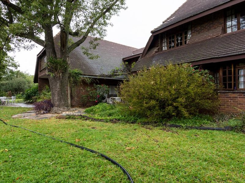 LOVELY 2 HECTARE RESIDENTIAL PROPERTY in KYALAMI - Photo 5