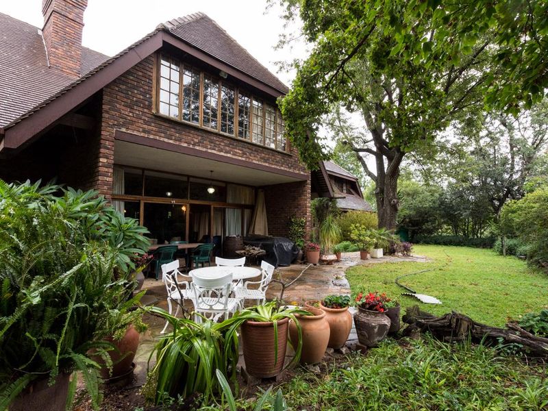 LOVELY 2 HECTARE RESIDENTIAL PROPERTY in KYALAMI - Photo 1