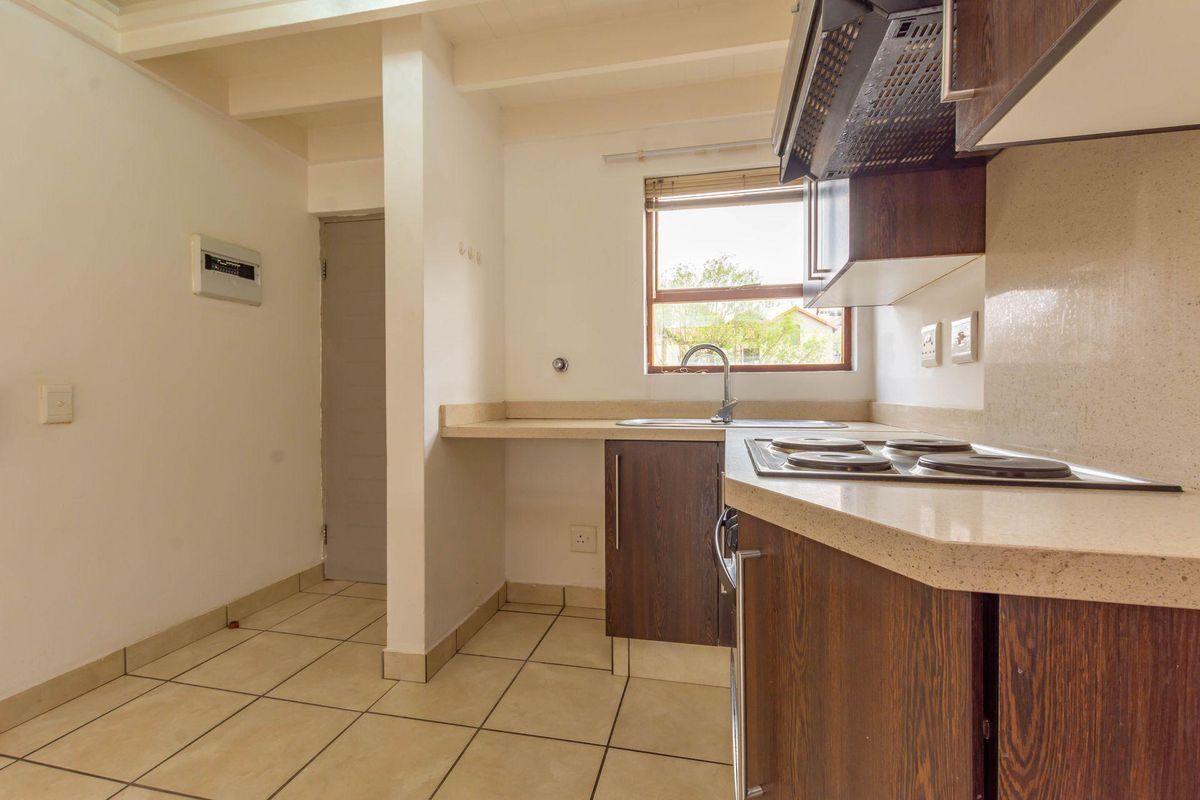 Apartment For Sale in Witkoppen, Sandton, Gauteng - Photo 5