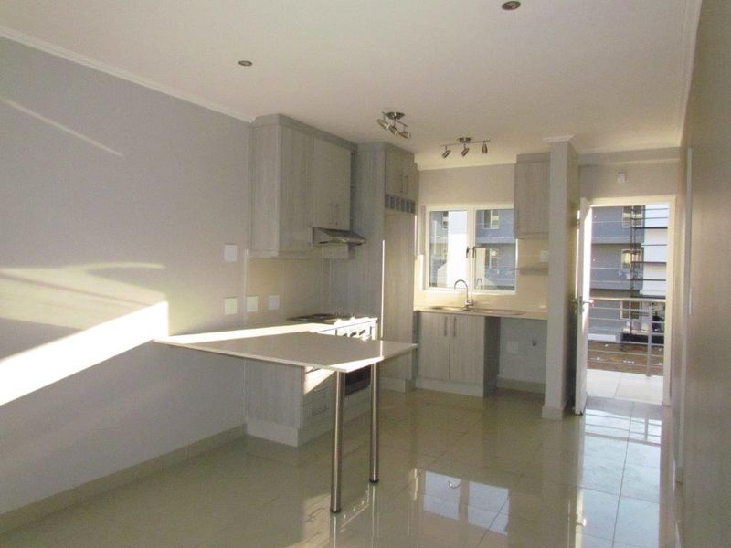 Modern 1 Bedroom Apartment to Rent in Durbanville Centre - Photo 2