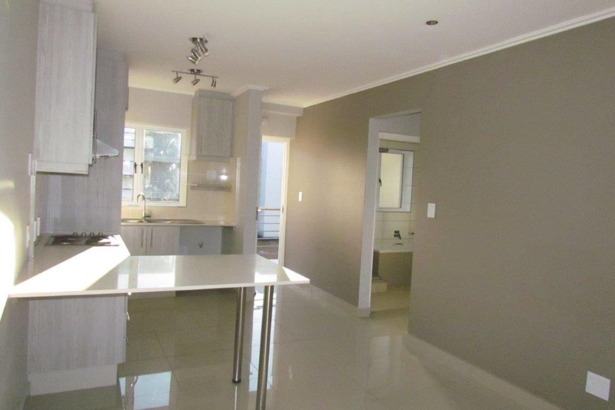 Modern 1 Bedroom Apartment to Rent in Durbanville Centre - Photo 3