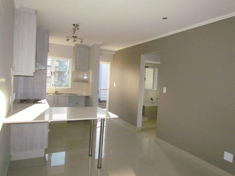Modern 1 Bedroom Apartment to Rent in Durbanville Centre - Photo 3