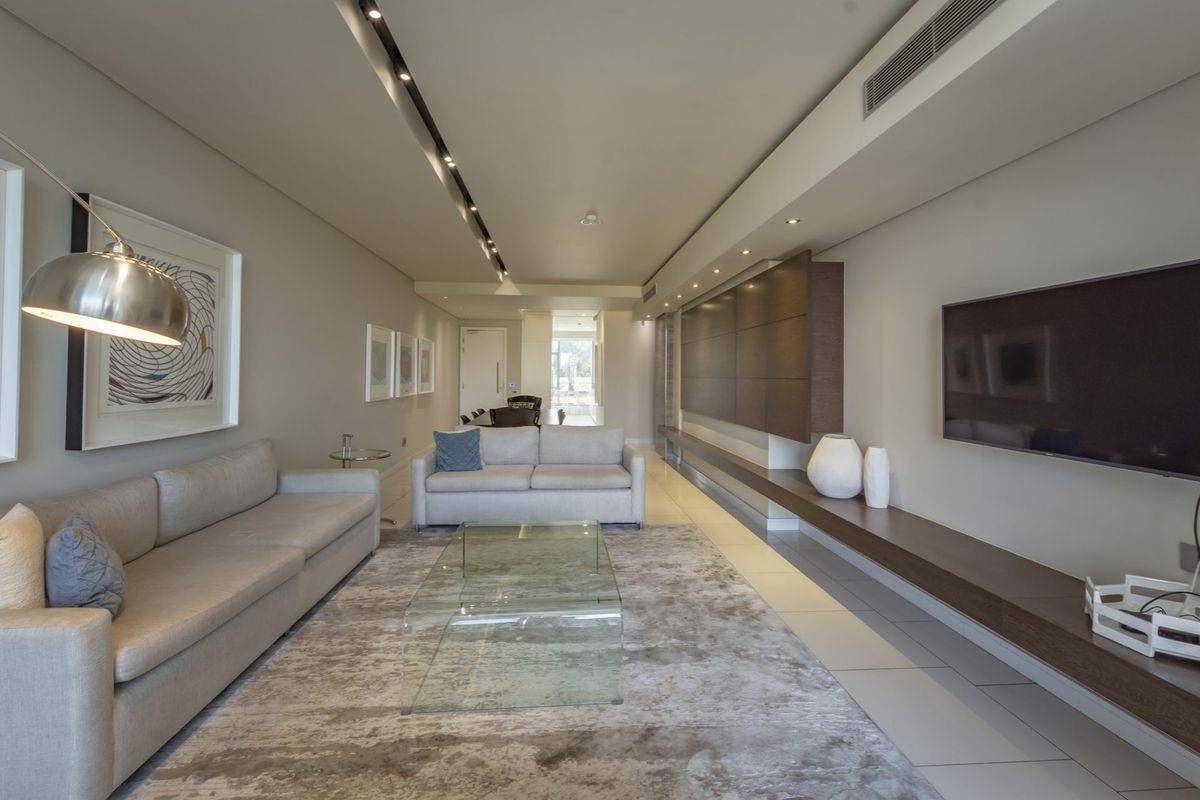 Apartment For Sale in Sandhurst, Sandton, Gauteng - Photo 2