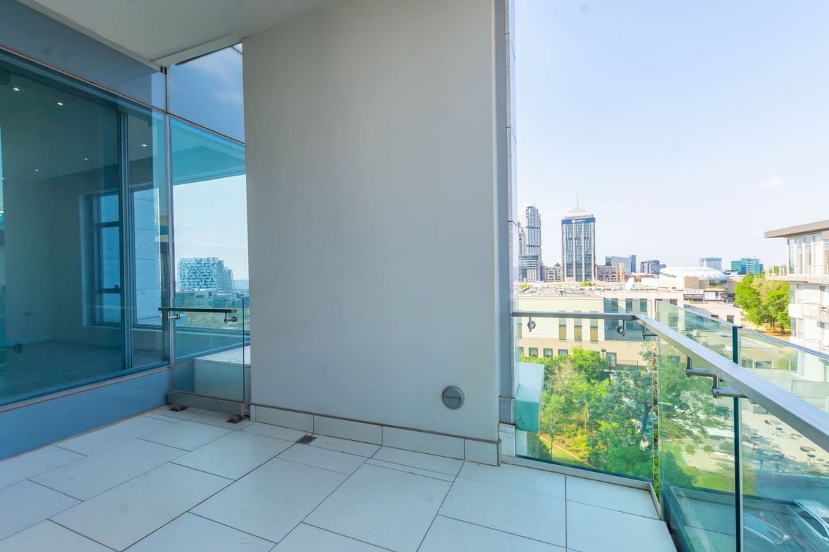 Apartment For Sale in Sandhurst, Sandton, Gauteng - Photo 5