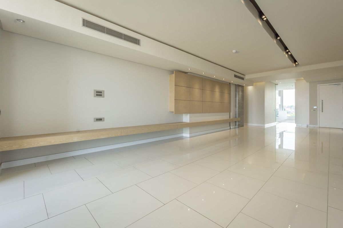 Apartment For Sale in Sandhurst, Sandton, Gauteng - Photo 3