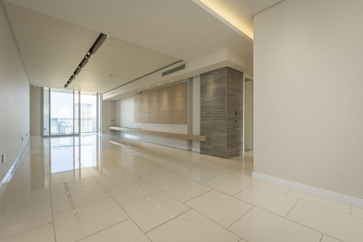 Apartment For Sale in Sandhurst, Sandton, Gauteng - Photo 5