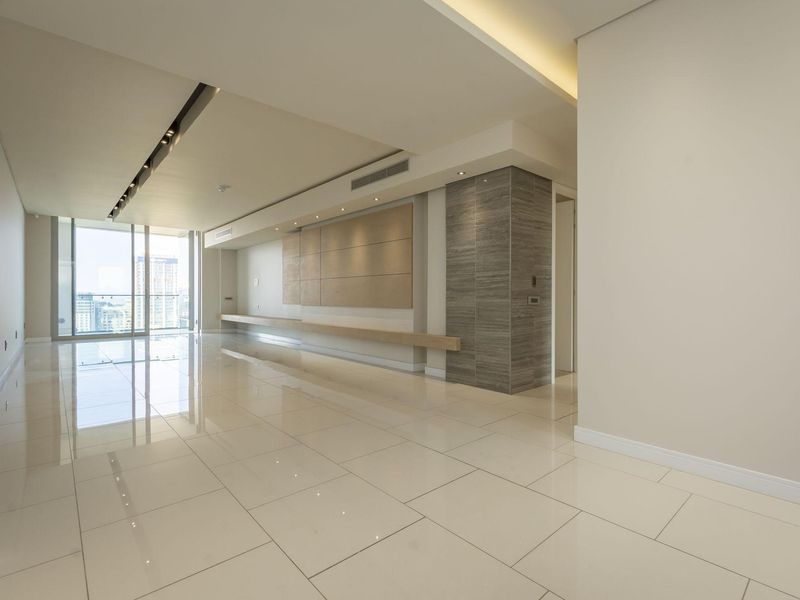 Apartment For Sale in Sandhurst, Sandton, Gauteng - Photo 5
