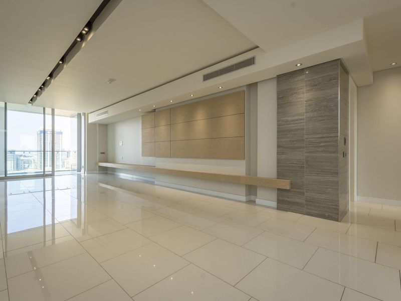 Apartment For Sale in Sandhurst, Sandton, Gauteng - Photo 2