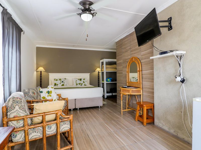 House For Sale in Selborne, East London, Eastern Cape - Photo 5