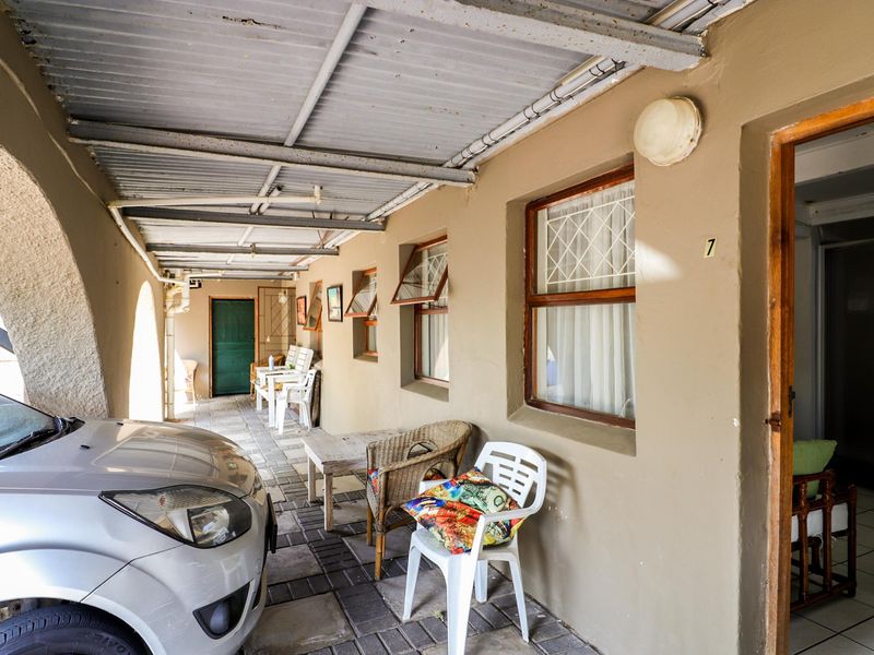 House For Sale in Selborne, East London, Eastern Cape - Photo 9