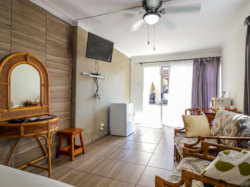 House For Sale in Selborne, East London, Eastern Cape - Photo 6