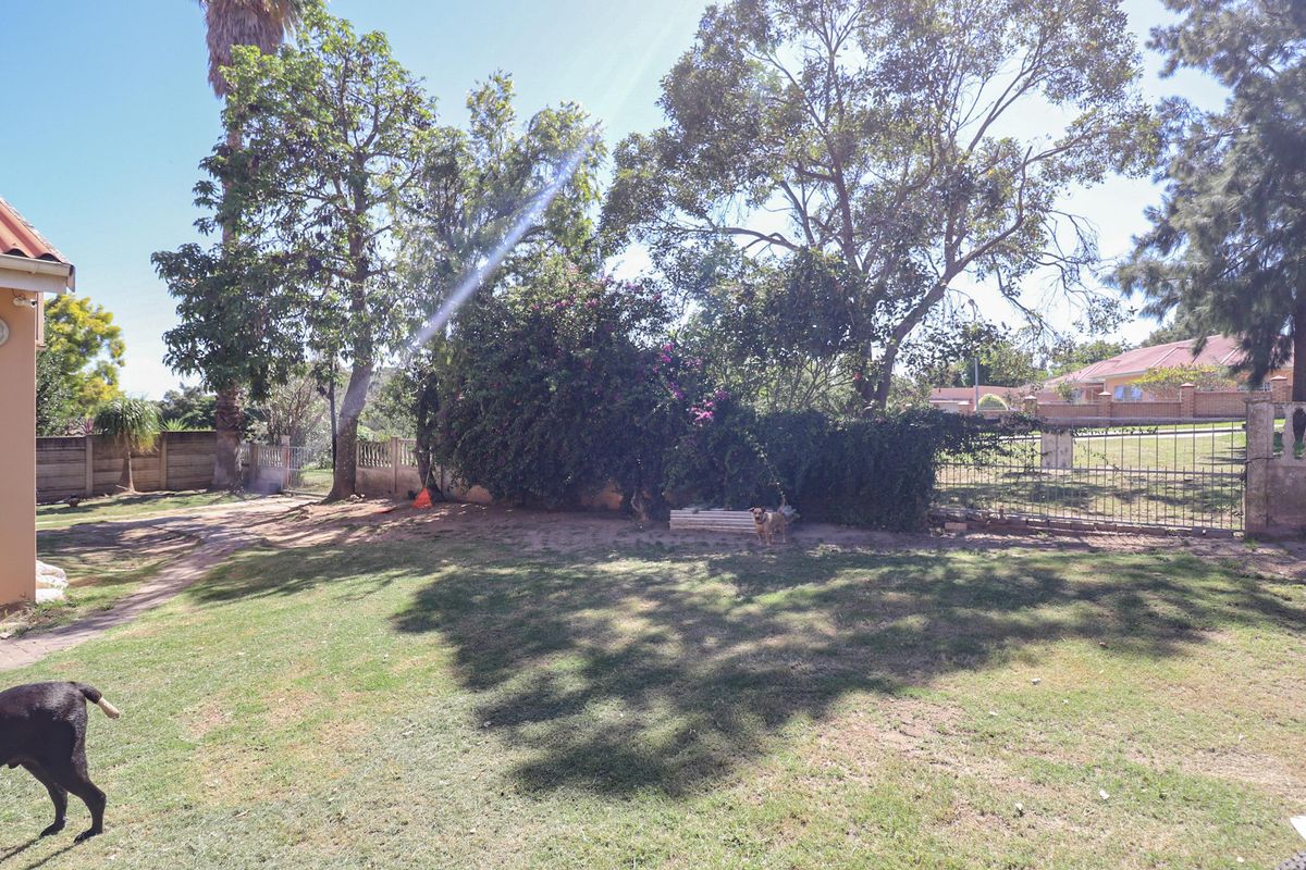 House For Sale in King Williams Town Ext 24, King Williams Town, Eastern Cape - Photo 4