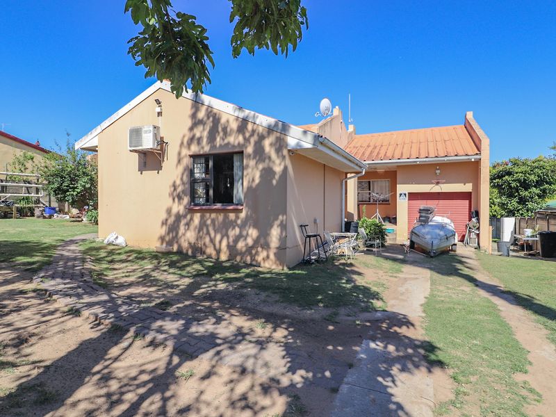 House For Sale in King Williams Town Ext 24, King Williams Town, Eastern Cape - Photo 3