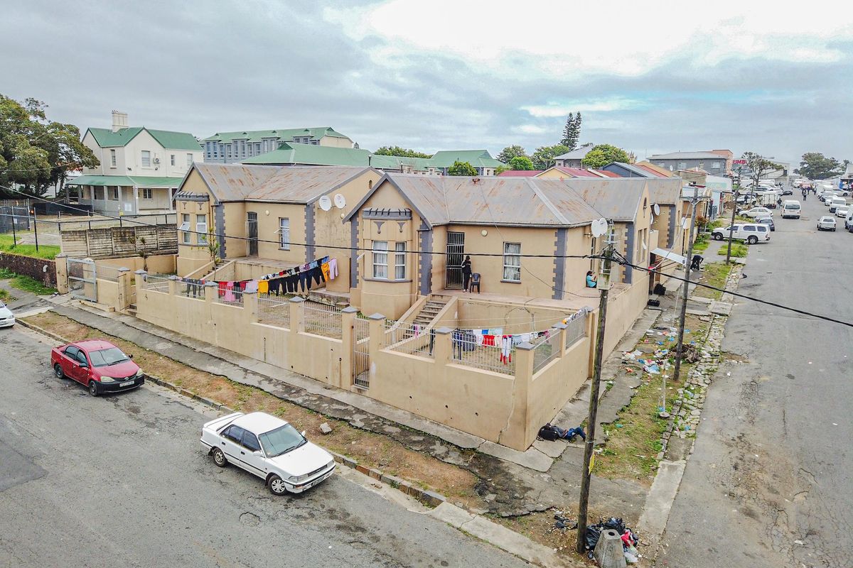 House For Sale in East London Central, East London, Eastern Cape - Photo 2