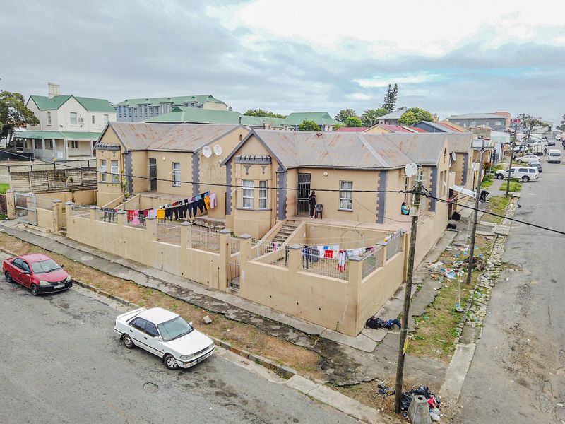 House For Sale in East London Central, East London, Eastern Cape - Photo 2