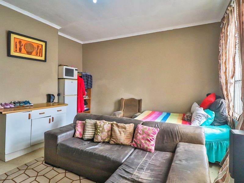 House For Sale in East London Central, East London, Eastern Cape - Photo 5