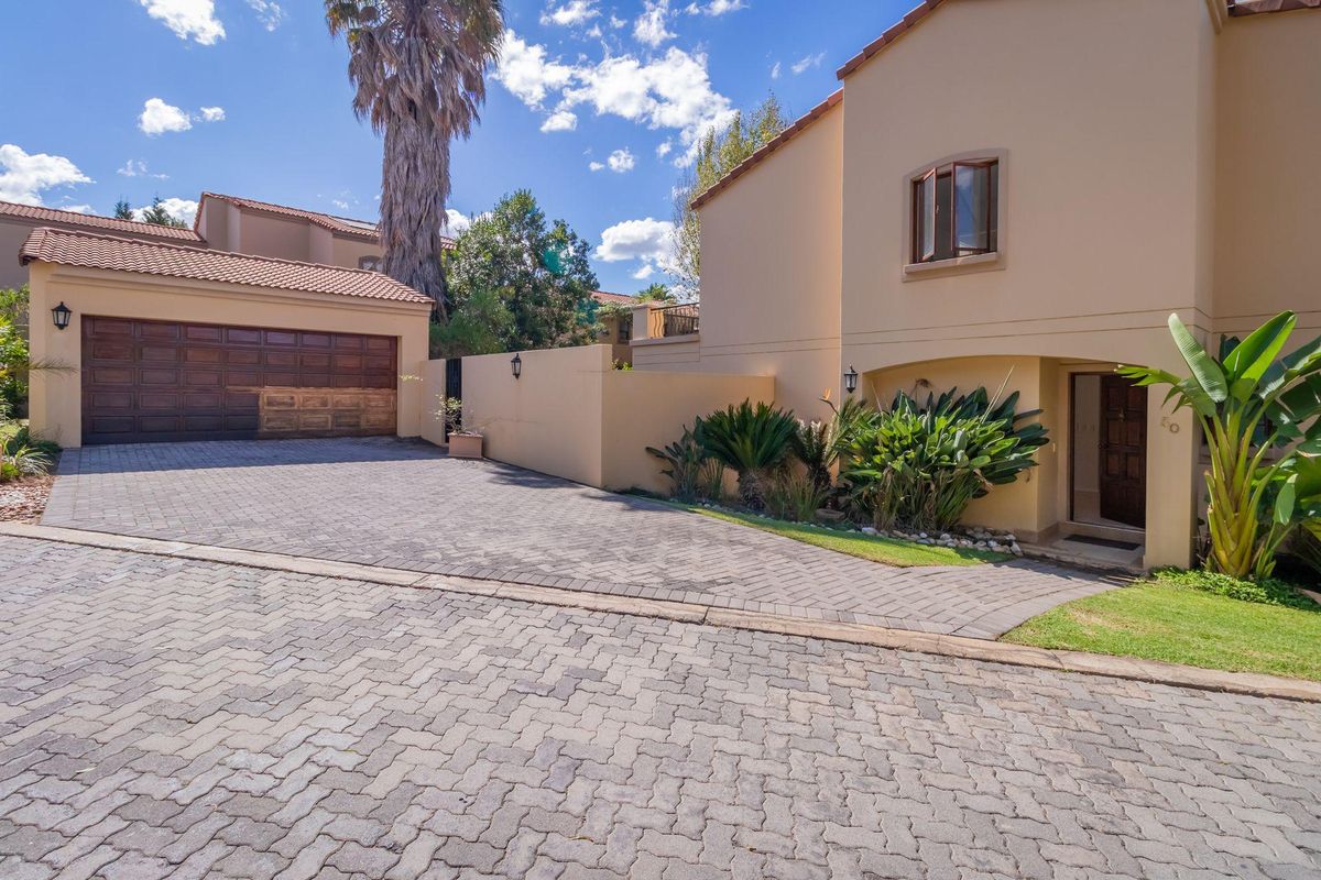 Stunning Three Bedroom Home in sought after Estate - Photo 4