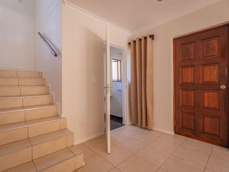 Stunning Three Bedroom Home in sought after Estate - Photo 5