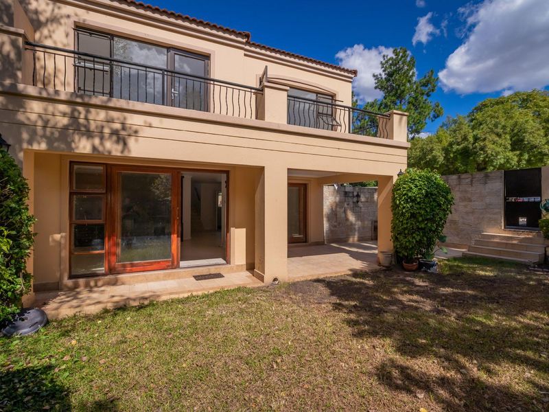 Stunning Three Bedroom Home in sought after Estate - Photo 2