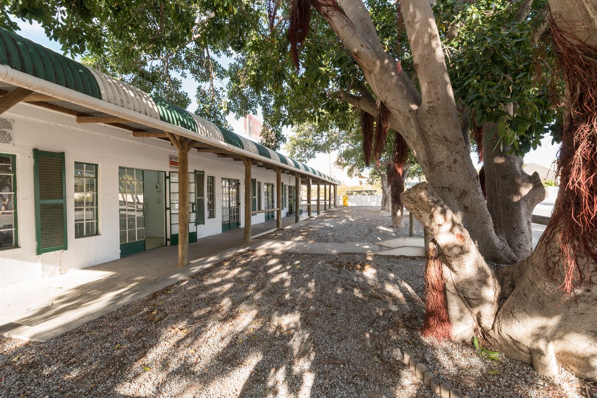 Retail for sale in McGregor - Photo 3