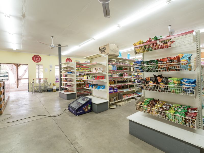 Retail for sale in McGregor - Photo 10