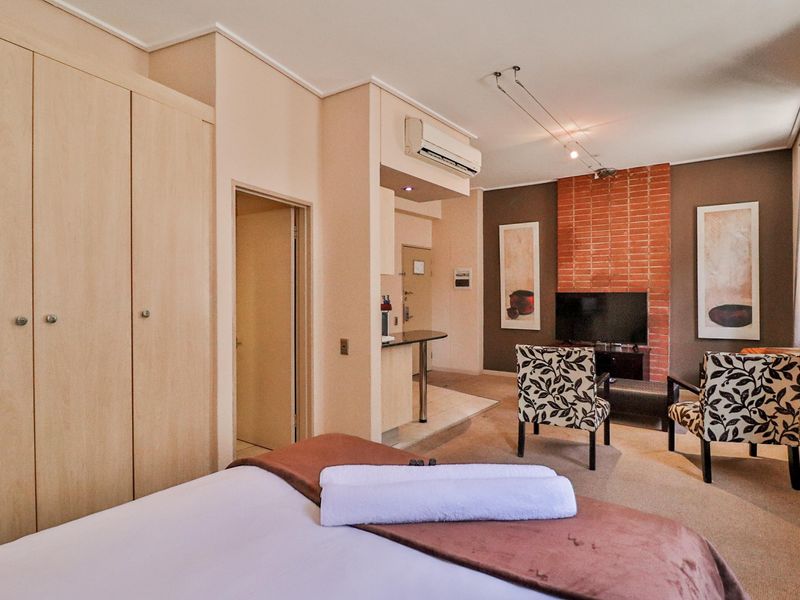 Apartment For Sale in Marshalltown, Johannesburg, Gauteng - Photo 7