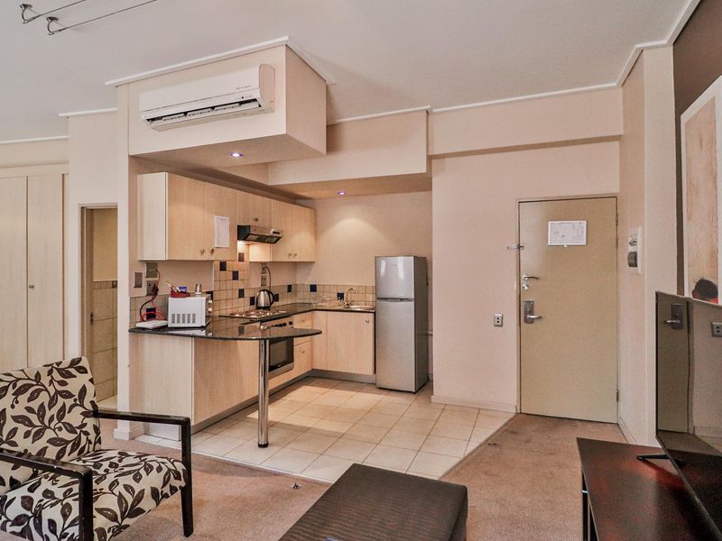 Apartment For Sale in Marshalltown, Johannesburg, Gauteng - Photo 9