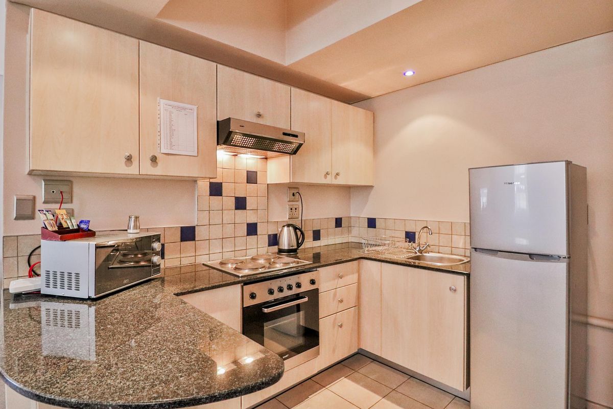 Apartment For Sale in Marshalltown, Johannesburg, Gauteng - Photo 2