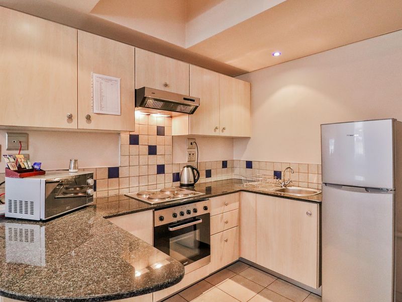 Apartment For Sale in Marshalltown, Johannesburg, Gauteng - Photo 2