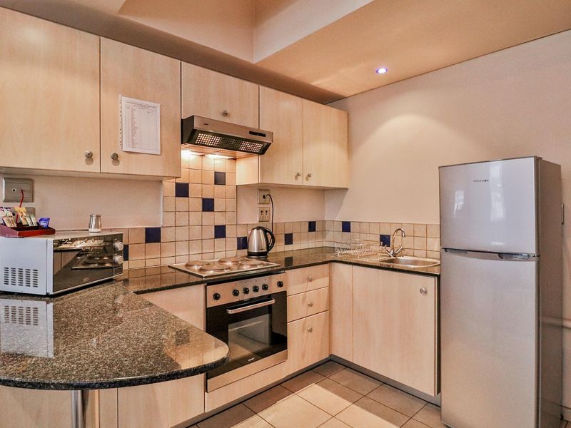 Apartment For Sale in Marshalltown, Johannesburg, Gauteng - Photo 1