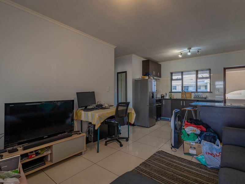Apartment For Sale in Noordwyk, Midrand, Gauteng - Photo 10
