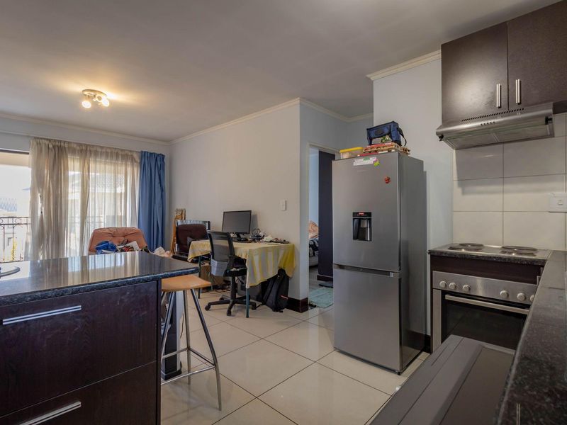 Apartment For Sale in Noordwyk, Midrand, Gauteng - Photo 5