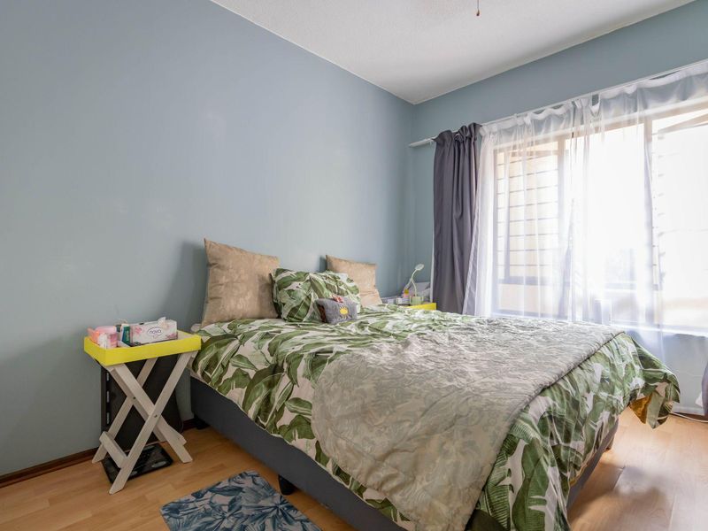 Apartment For Sale in Lonehill, Sandton, Gauteng - Photo 8