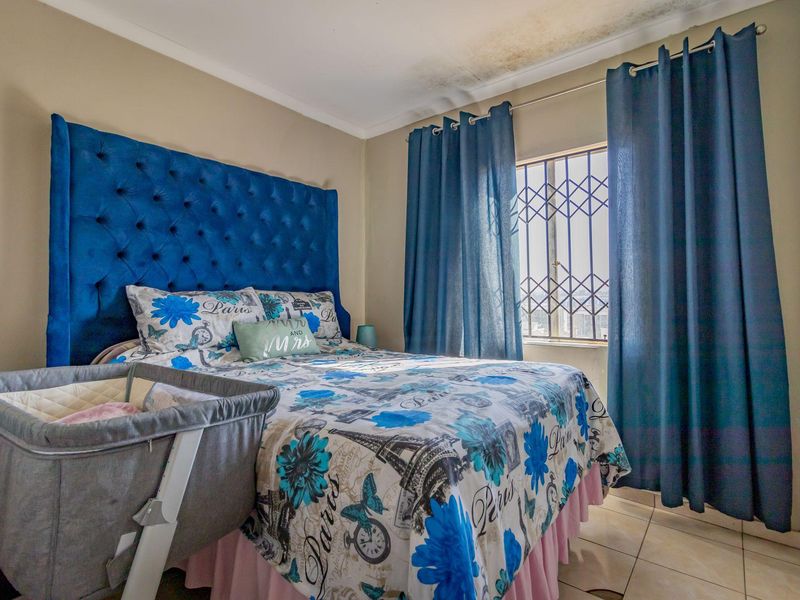 Apartment For Sale in Fleurhof, Roodepoort, Gauteng - Photo 8