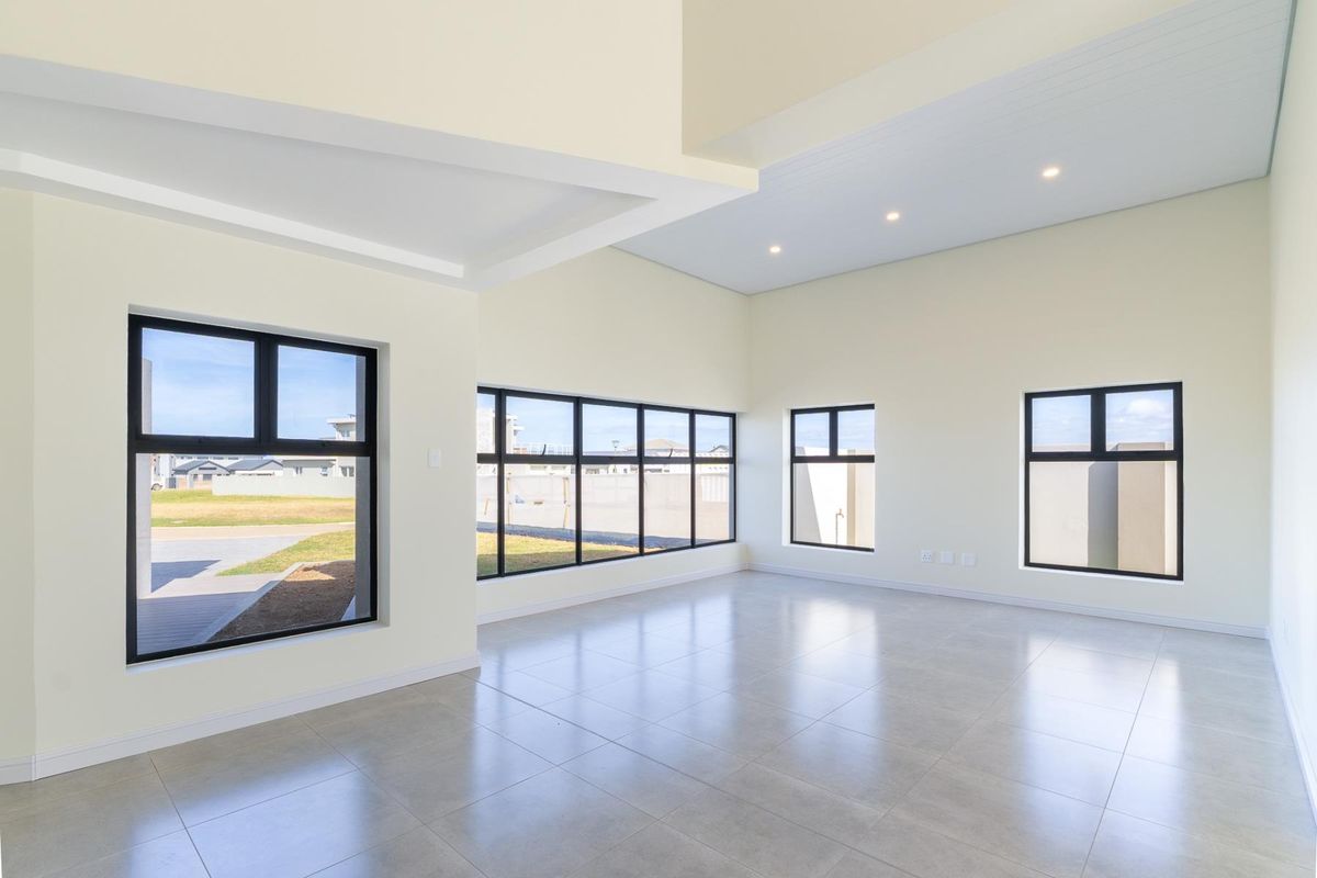 Newly built 3 Bedroom house for sale in Le Grand - direct from developer no Transfer Fees! - Photo 4