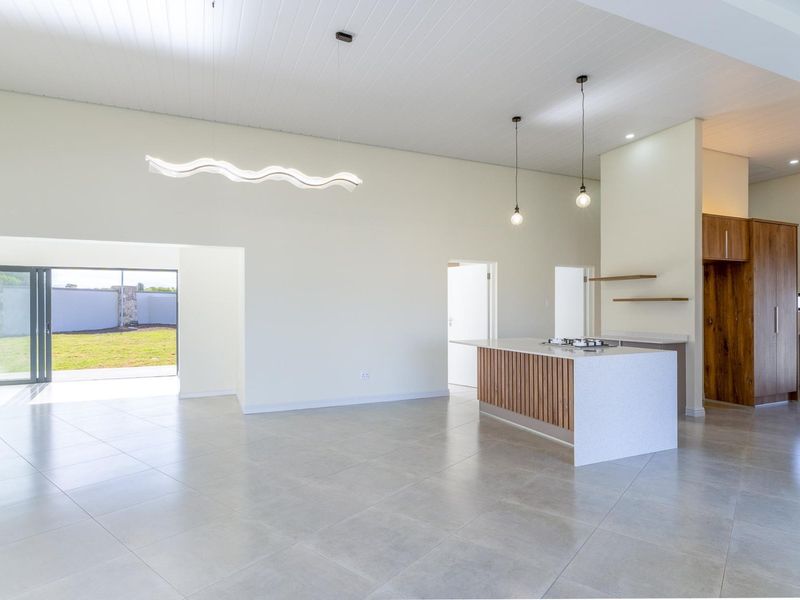 Newly built 3 Bedroom house for sale in Le Grand - direct from developer no Transfer Fees! - Photo 7