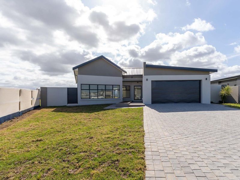 Newly built 3 Bedroom house for sale in Le Grand - direct from developer no Transfer Fees! - Photo 1