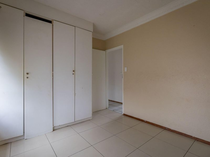Townhouse For Sale in Roodepoort West, Roodepoort, Gauteng - Photo 10