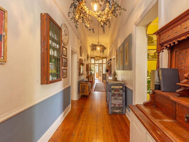 A timeless classic set in the Heart of Heidelberg Central - Photo 3