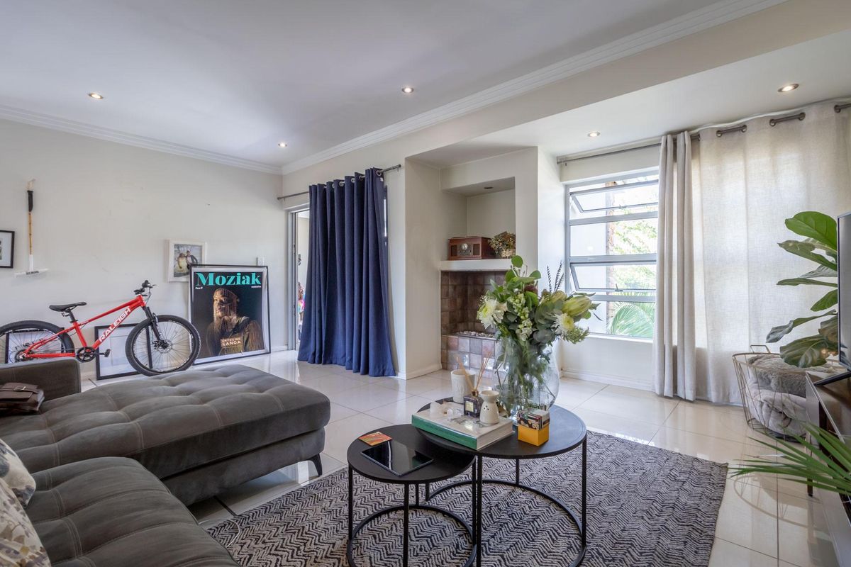 Apartment For Sale in Westcliff, Johannesburg, Gauteng - Photo 4