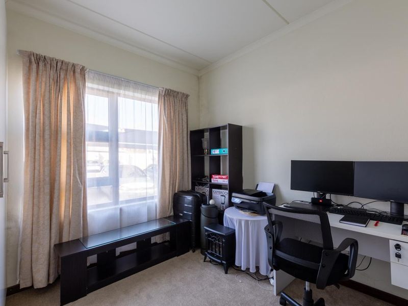 Apartment For Sale in Dainfern, Sandton, Gauteng - Photo 10