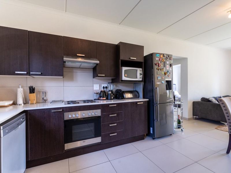 Apartment For Sale in Dainfern, Sandton, Gauteng - Photo 2