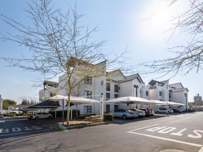 Apartment For Sale in Dainfern, Sandton, Gauteng - Photo 1