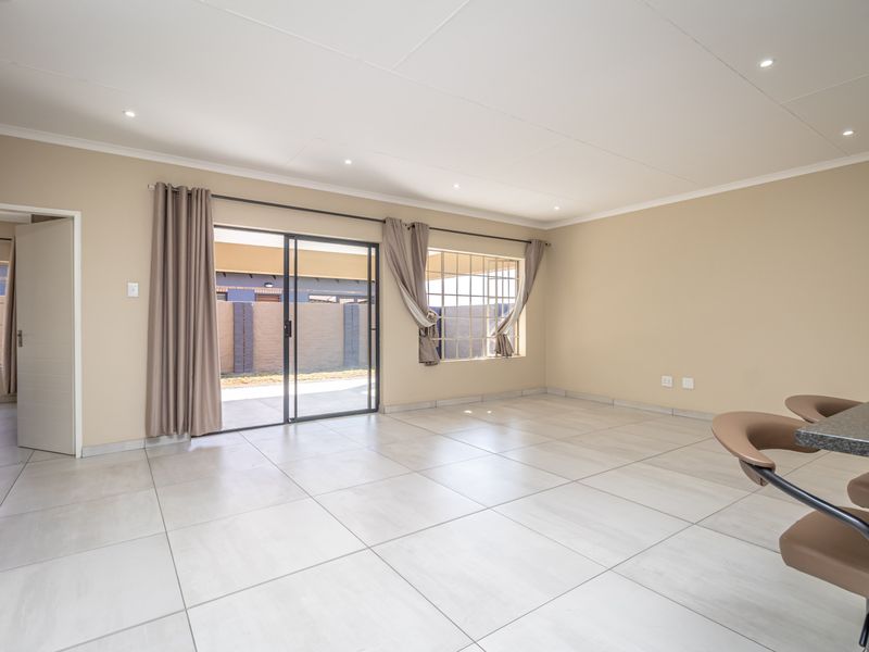 House For Sale in Waterkloof AH, Rustenburg, North West - Photo 4
