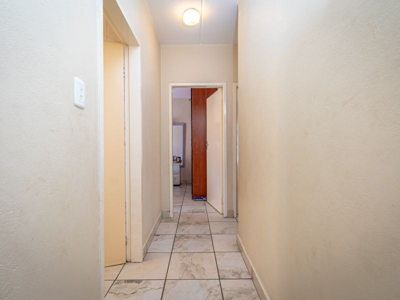 Apartment For Sale in Waterval East, Rustenburg, North West - Photo 8