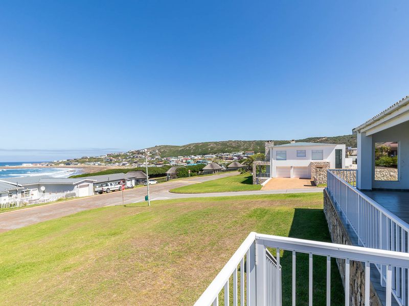 House For Sale in Jongensfontein, Stilbaai, Western Cape - Photo 4