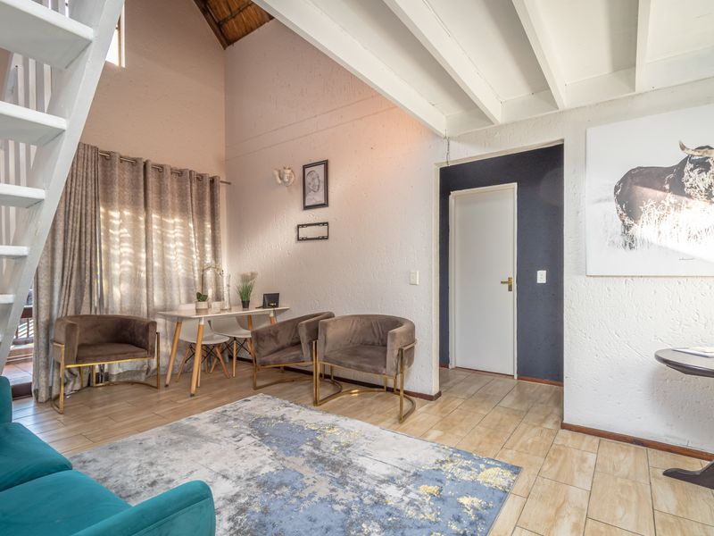 Apartment For Sale in Douglasdale, Sandton, Gauteng - Photo 3