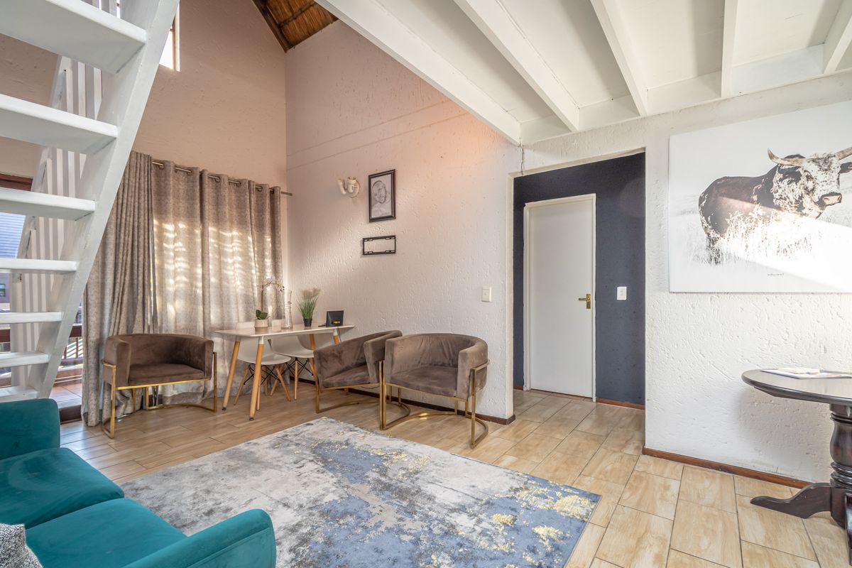 Apartment For Sale in Douglasdale, Sandton, Gauteng - Photo 3