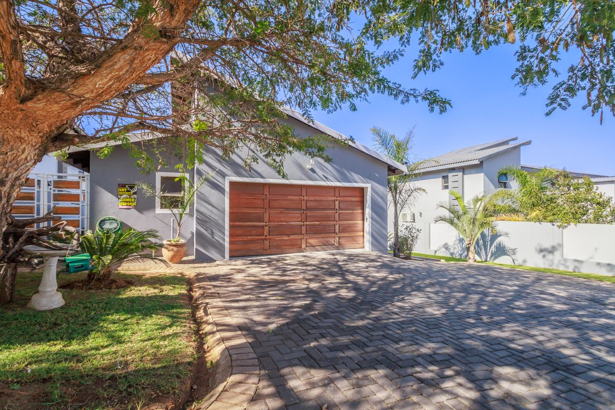 House For Sale in Homes Haven, Krugersdorp, Gauteng - Photo 2