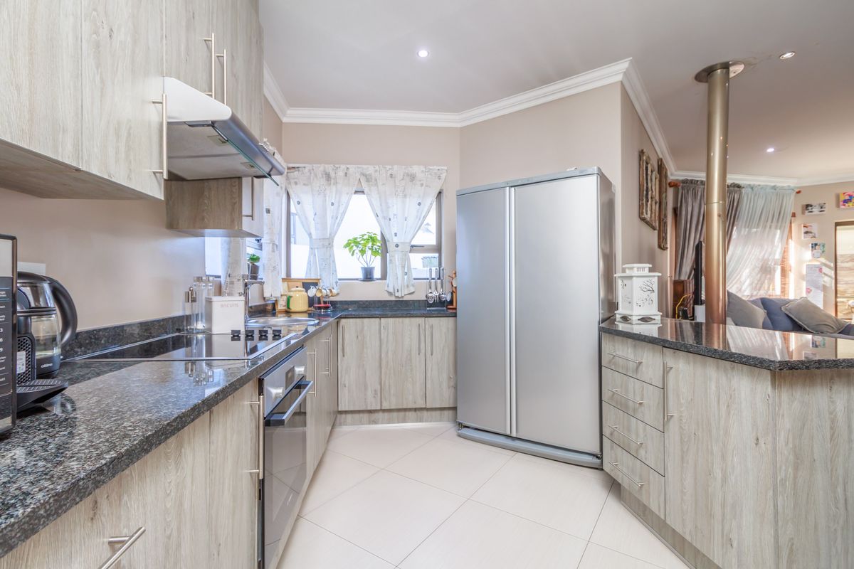 House For Sale in Homes Haven, Krugersdorp, Gauteng - Photo 5